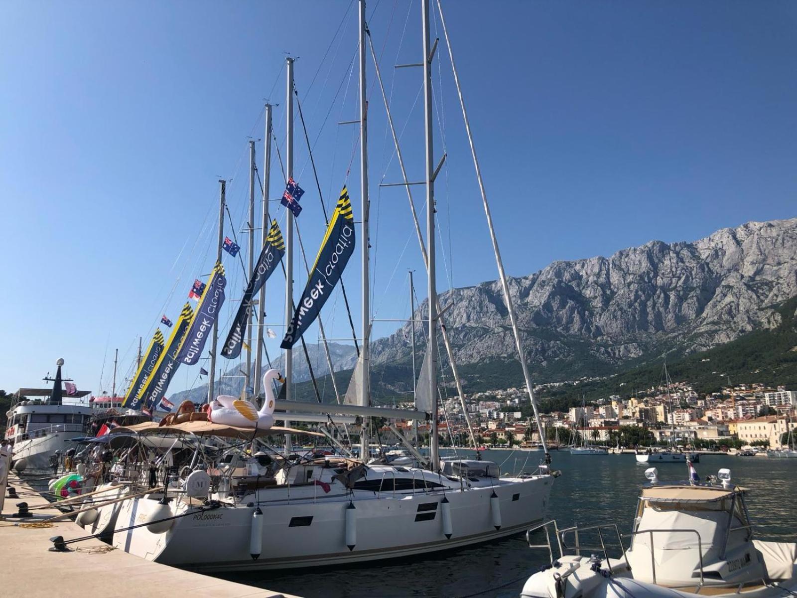 Uzelac Apartment With Pool Makarska Zewnętrze zdjęcie