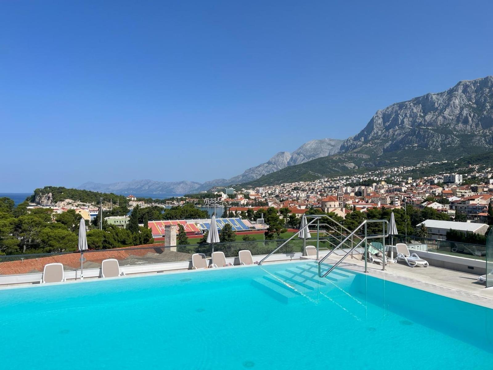 Uzelac Apartment With Pool Makarska Zewnętrze zdjęcie